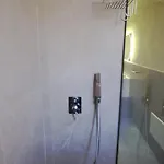 Edgar's Center تيرانا