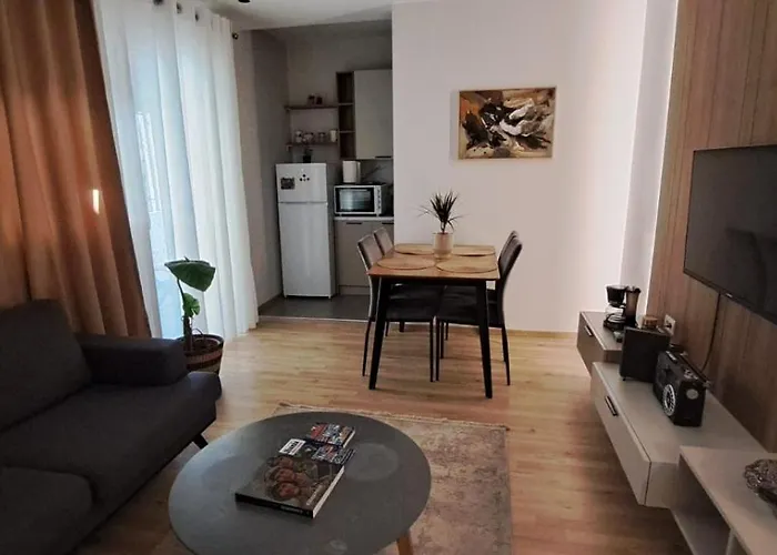 Edgar's Center Tirana