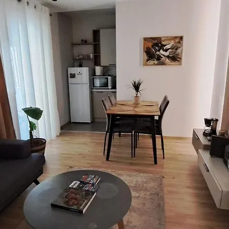 Edgar's Center Tirana